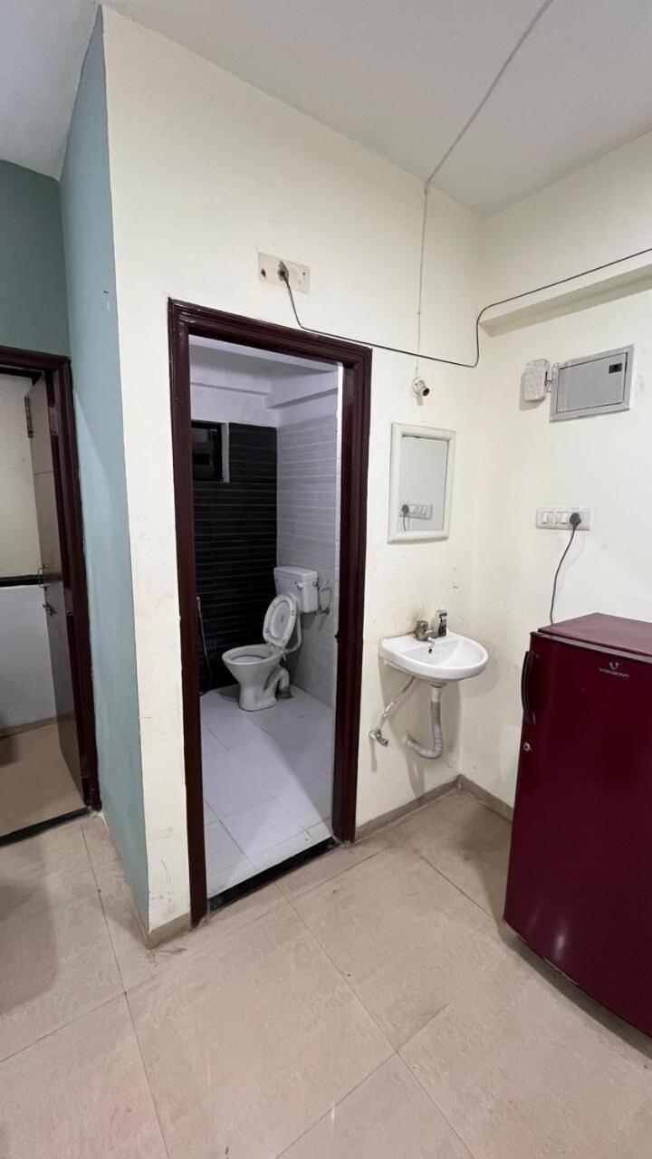 Spacious 3bhk Furnished&terrace Apartment