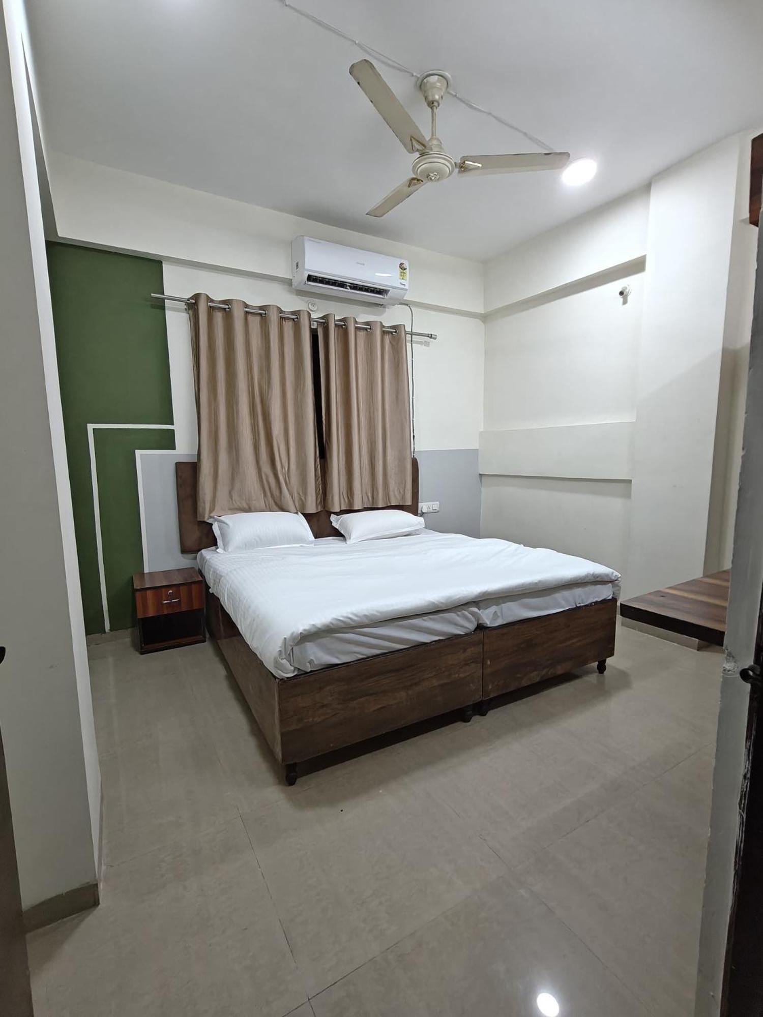 Apartment Spacious 3bhk Furnished&terrace Indore